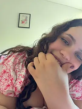 Blair_Curvy
