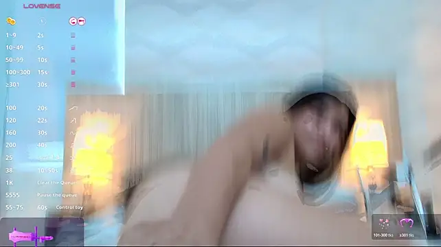 skinny_laura