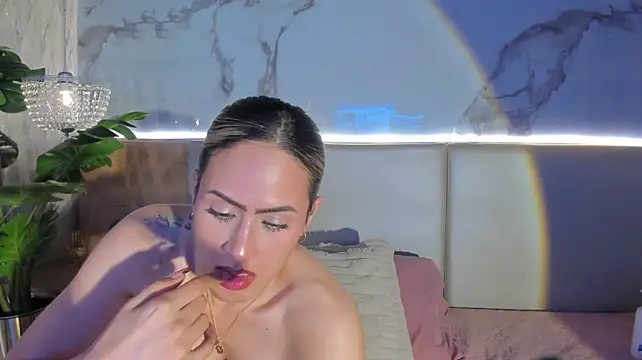 Sienna_Bellucci1