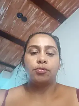 annie_maracas