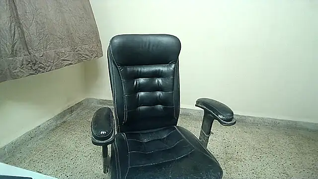 Kinky_Kumarr