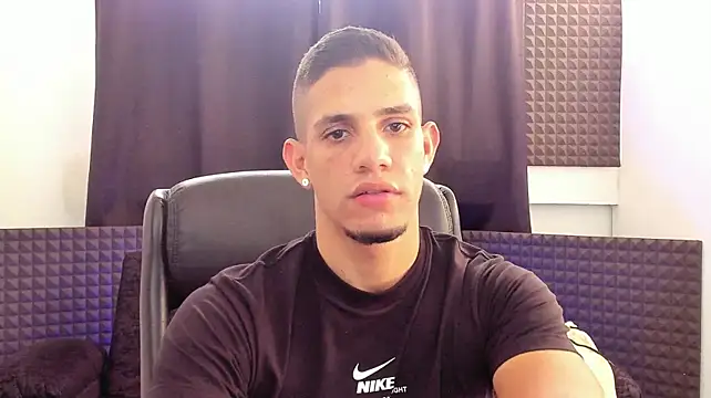 Jhonny（jhonnysnow17）