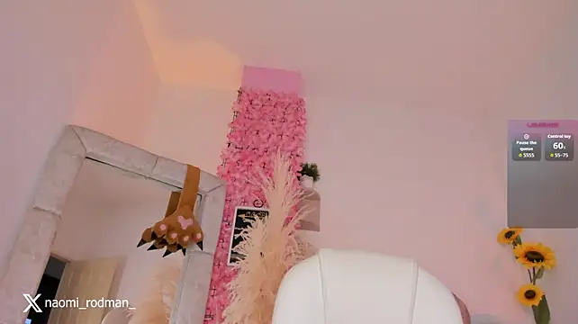 Naomii_Rodman_