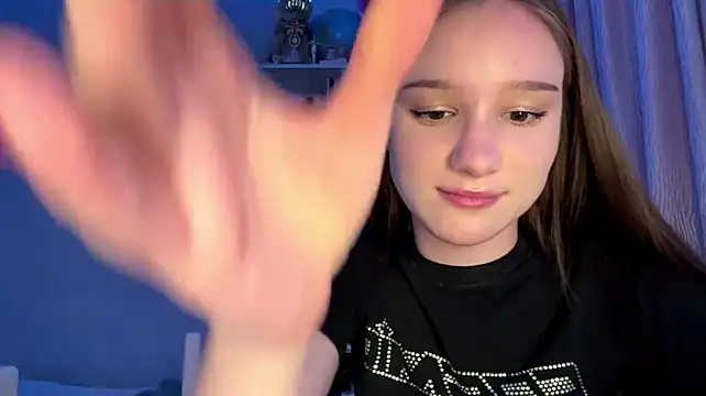 donettealaya live