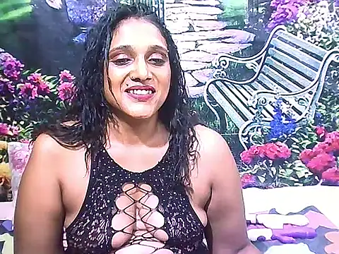 IndianSexyLady20 live cam on StripChat
