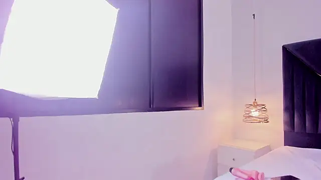 veronicamoun (F teen) - Kiss Vero+ body tease💕💋