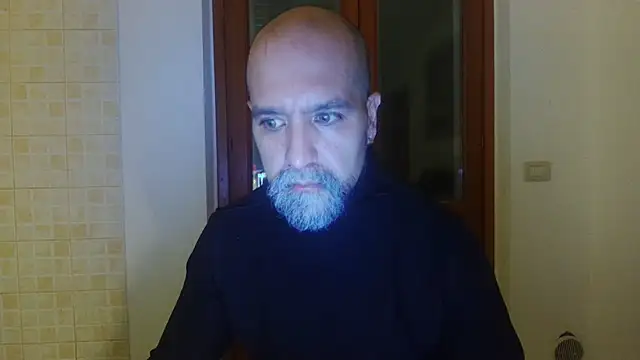 AMIRDIB2025 live cam on StripChat