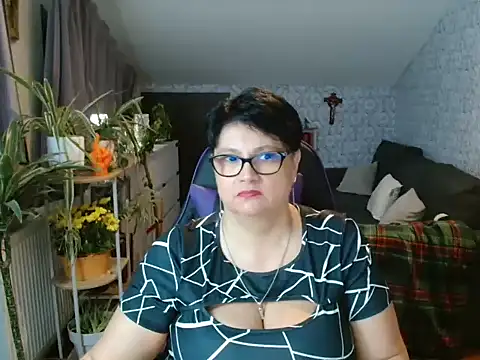 Newgirl4you live cam preview