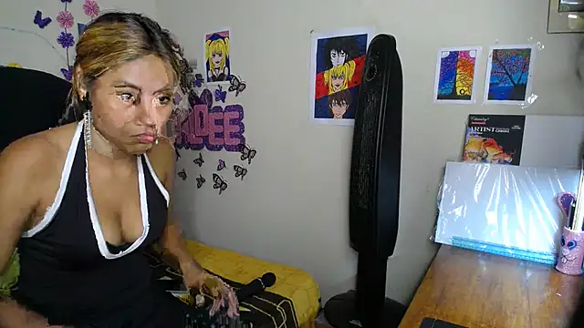 Candy_chloee live cam on StripChat