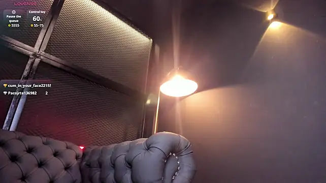 paytonmckay_ live cam on StripChat