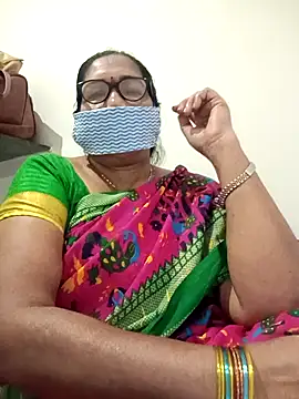 Telugu-Charitha live cam on StripChat