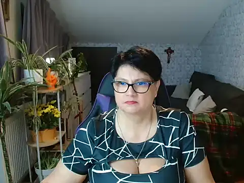 Newgirl4you webcam