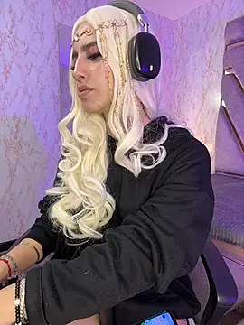 Elodiee_Roussee