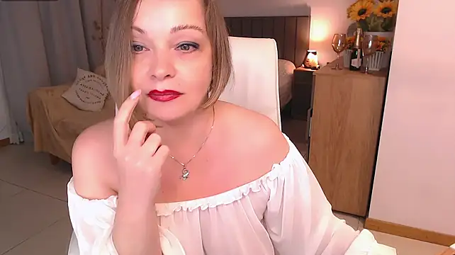 Tilly_Eliot