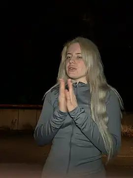 Holly-Glamour live sex cam