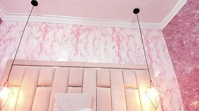 Little_Ariana26