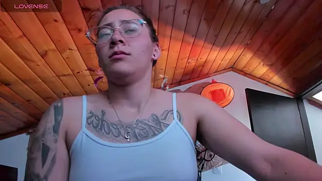 Darkness_jones_ live sex cam