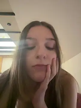 mycherrykiss (F teen) - show me your ass and feets <3