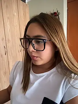 Miabonnett_ webcam