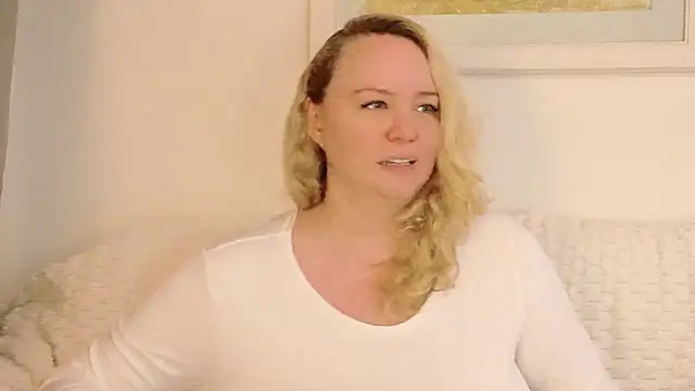 Sarah4you live cam preview