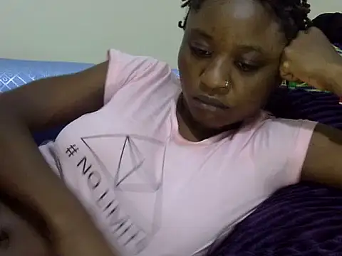 SweetTemptationKE webcam