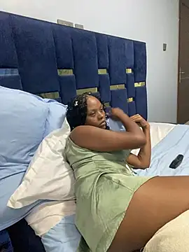 sis27 (F young) - Squirts on it 💦💦💦