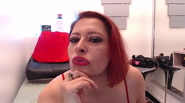 eva_twiss live cam preview
