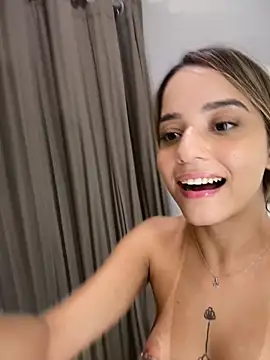 Webcam en directo de la chica missbella_
