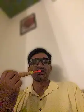 freedom_desk on Stripchat