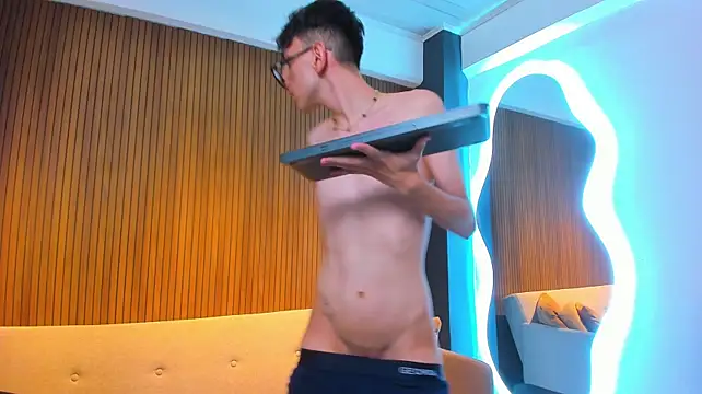 APOLOKING_ on Stripchat