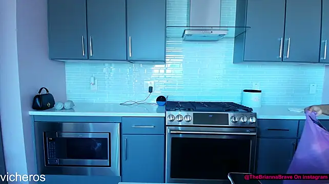 BriannaBrave live sex cam