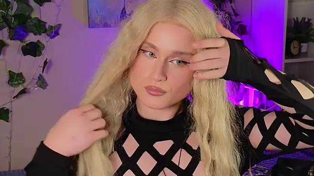 horny__doll