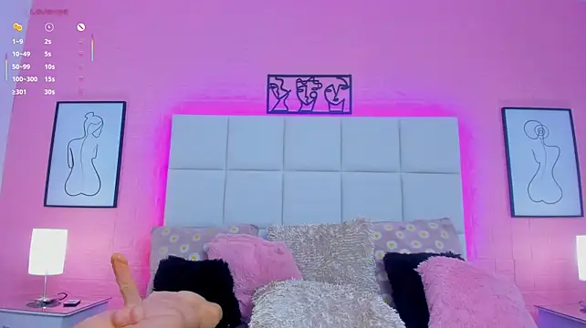 charlotte_kisss