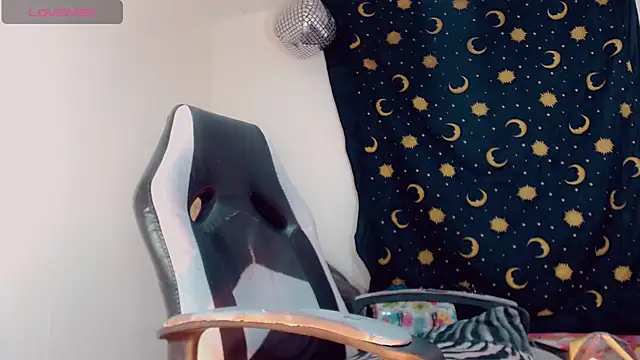 striptease chatroom Oriana Braom