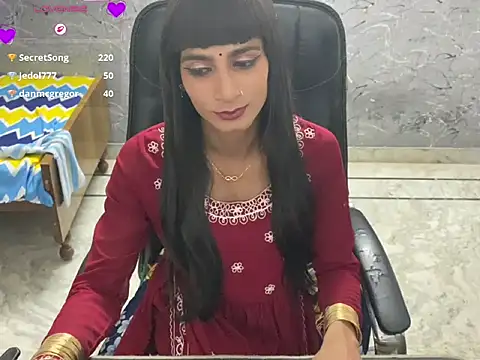 LuvLayla live cam on StripChat