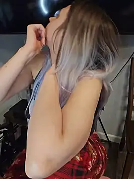 ScarletsWeb live sex cam