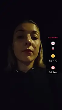 karlaluar_ stripchat