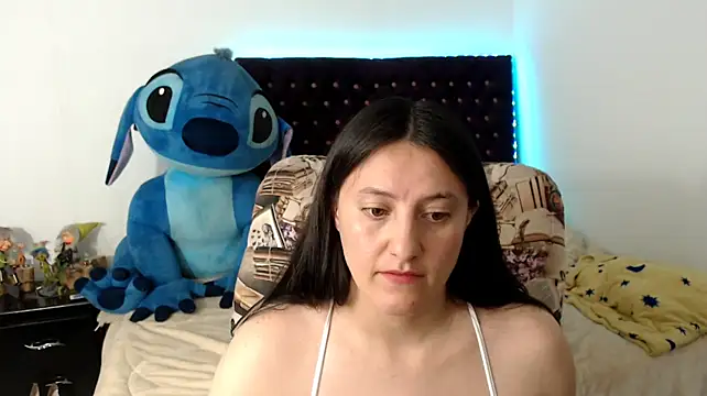 Lorenahot_06