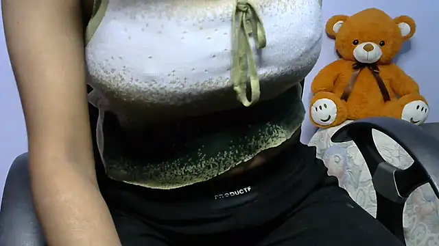 shrishtiGill live cam preview