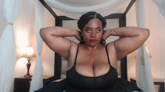 KiaraDiazz