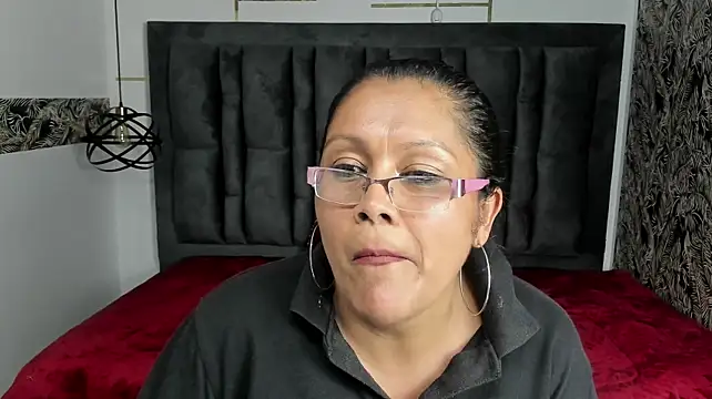 victoria__clark_ live