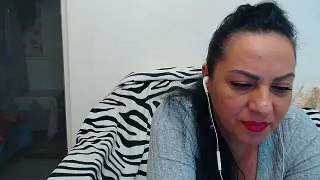 MissElla
