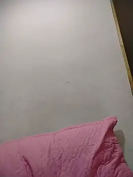 luna_pinky