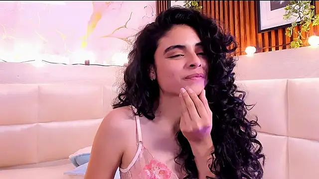 Rhea_lace