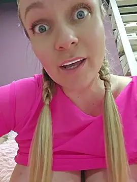 Bondgirl_013