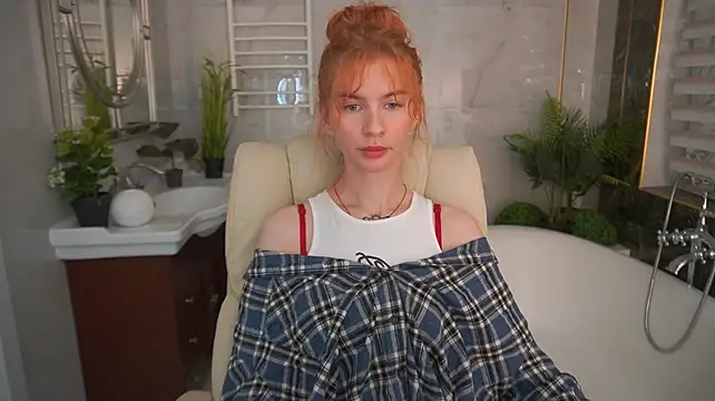 Nicol_Moonn live cam preview