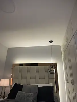 Chloe_Key