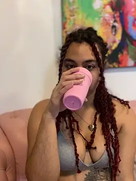 Emilia_Pink