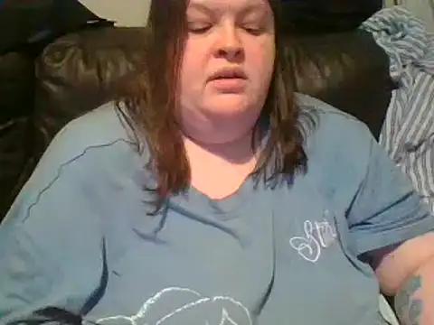 CurvyKirstiesX
