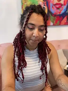 Emilia_Pink